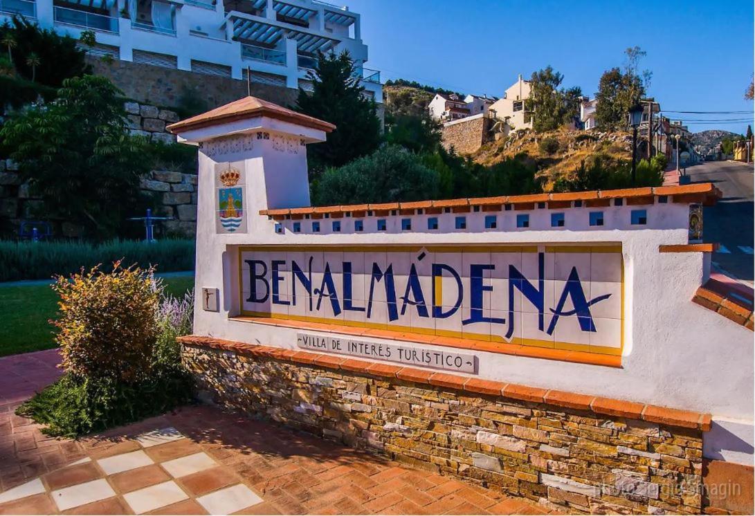 Piso en Alquiler en Benalmádena Costa Exterior foto